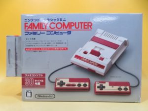 「ニンテンドークラシックミニファミリーコンピュータ」やDVD、ブルーレイなど約800点をお売り頂きました。