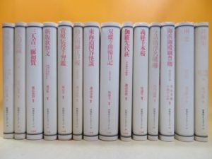 白水社の「歌舞伎オン・ステージ」や歌舞伎座さよなら公演のDVDなど多数お譲り頂きました。